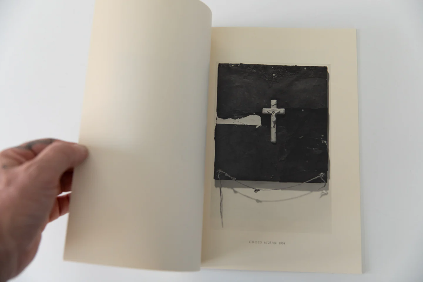 BRUCE CONNER | Assemblages / Paintings / Drawings / Engraving Collages / 1960-1990 - Image 3