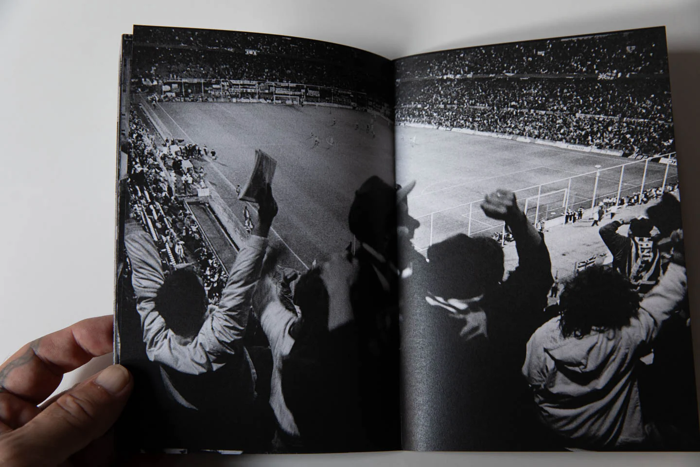 FOOTBALL FANS 1991 - Image 7