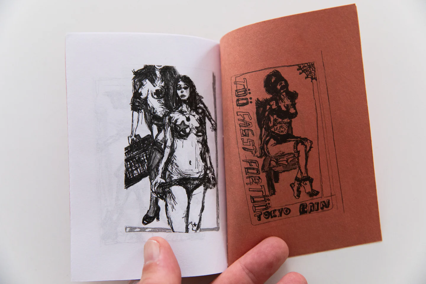 TOO FAST | Las Chicas - Image 4